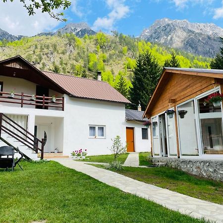 Bujtina Arlindi Bed & Breakfast Valbone Exterior photo